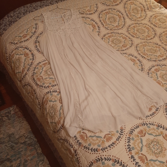 Old Navy Dresses & Skirts - Beautiful old navy crocheted sun dress xxl tall